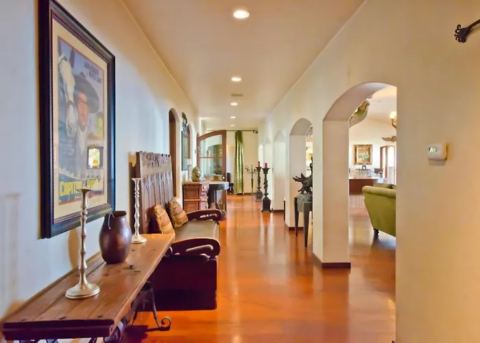Casa Captiva Vacation Dream Elegant Beachside Living Sleeps 14 * San Jose del Cabo