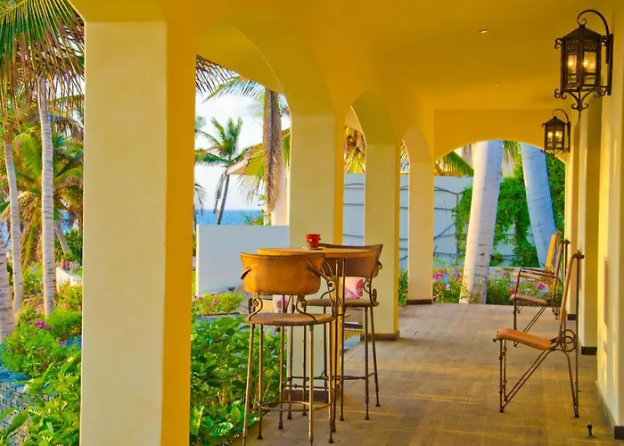 Casa Captiva Vacation Dream Elegant Beachside Living Sleeps 14 *